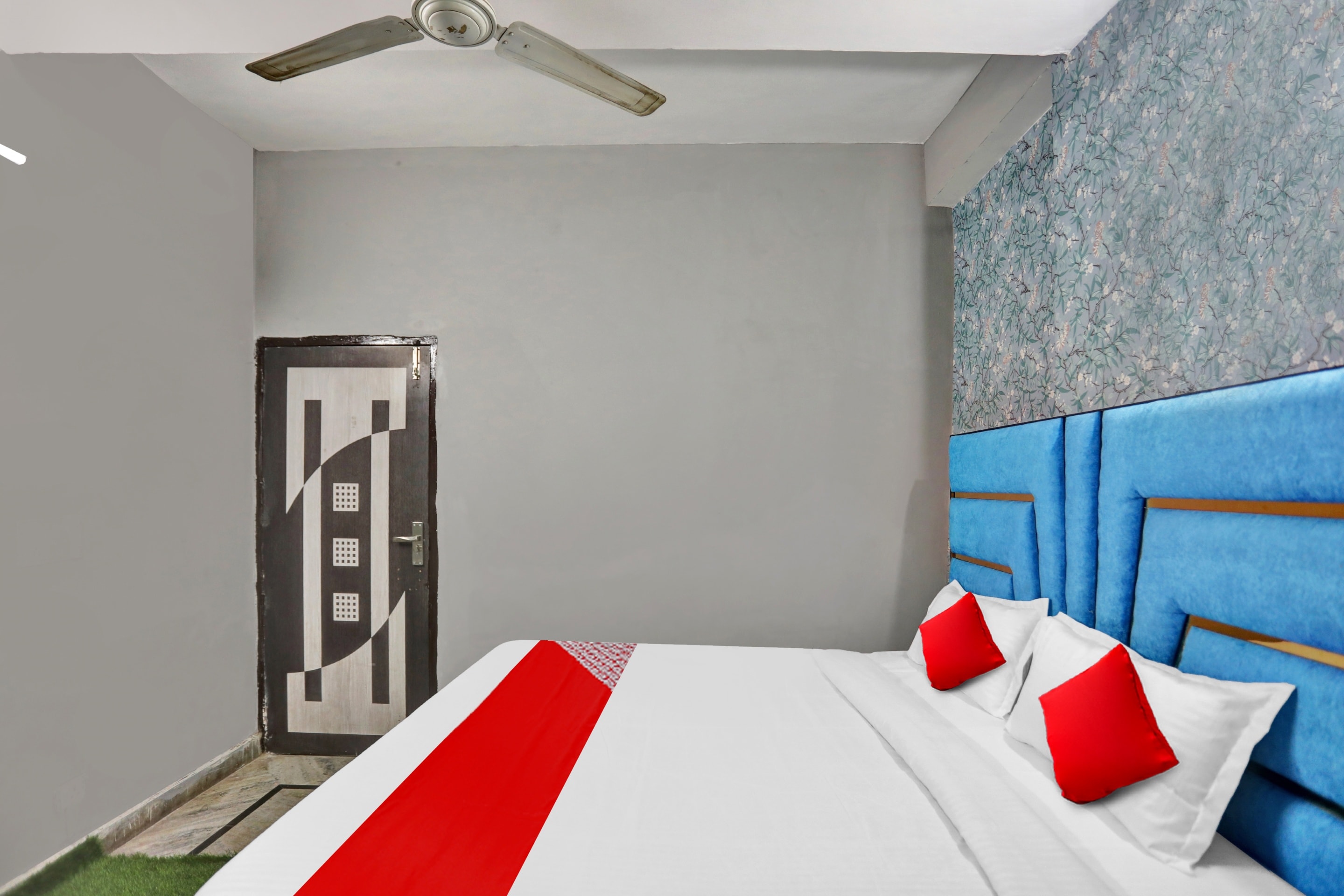 Hotel O Saanvi Residency - Tap to explore photos