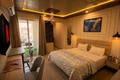 Photos of Astra Luxe - Meraki Stays II 2mins from Railway Station, C Scheme