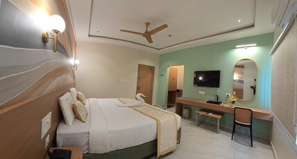 Hotel Simha Skylight - Tirupati Room Type - Deluxe Room