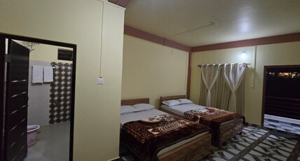 REBA FOOD AND LODGING Room Type - Room No 104