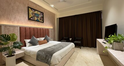 HOTEL MARK Room Type - SUPER DELUXE ROOM