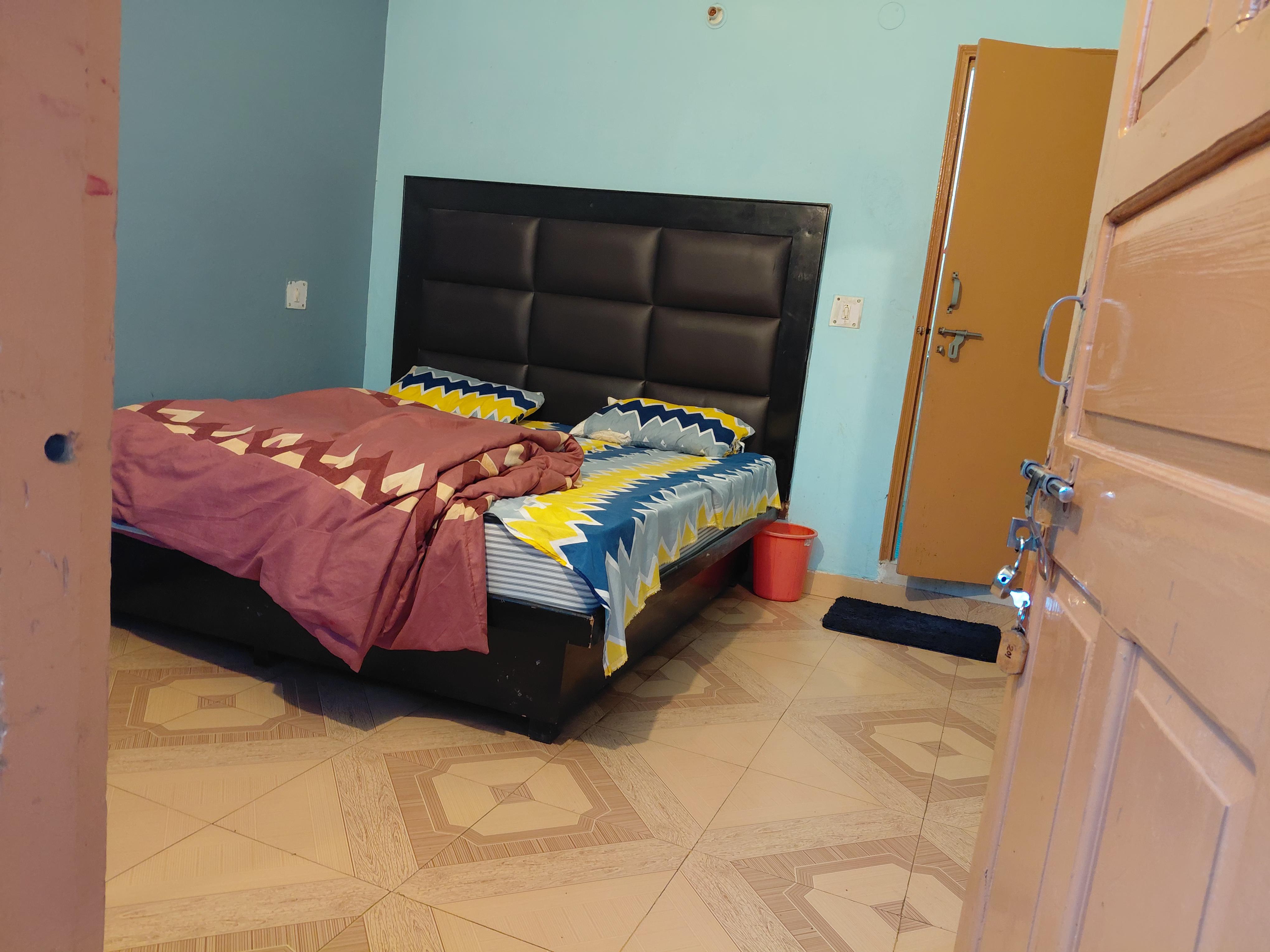 Adarsh Home Stay - Tap to explore photos