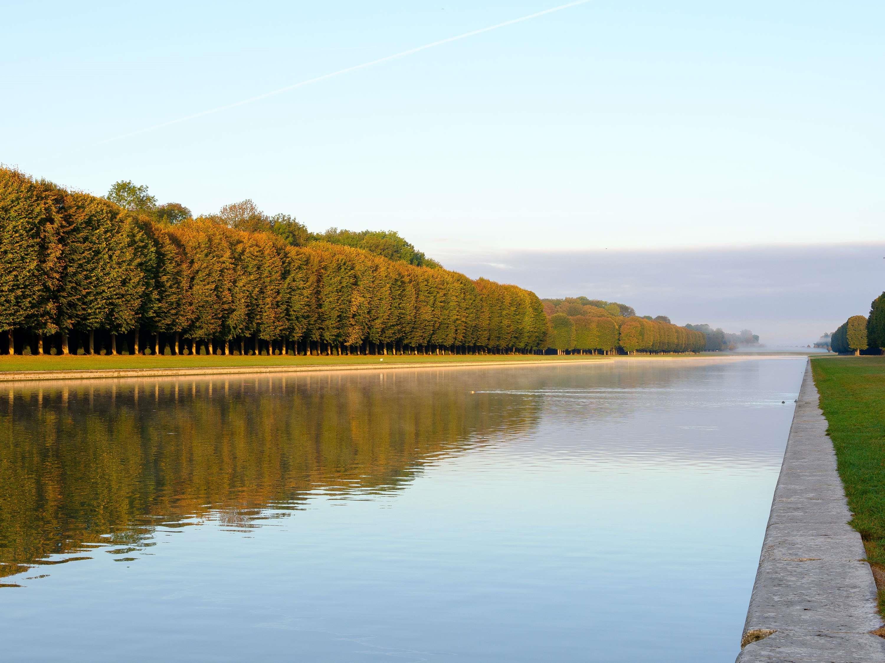 Mercure Versailles Chateau - Tap to explore photos