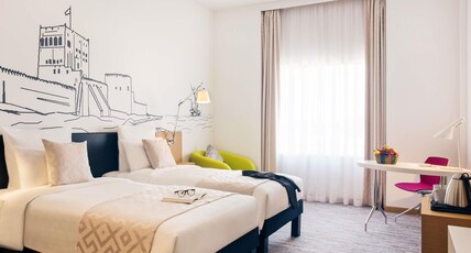 Mercure Sohar Room Type - Deluxe Room with Pool View and Twin Beds Mercure Sohar Room Type - Deluxe Room with Pool View and Twin Beds
