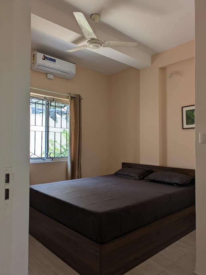 Mellow Homes | Stylish Indiranagar Entire 2BHK Apartment With Garden & Work Desk - Tap to explore photos