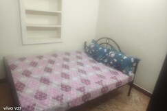 Tiruvelan home stay