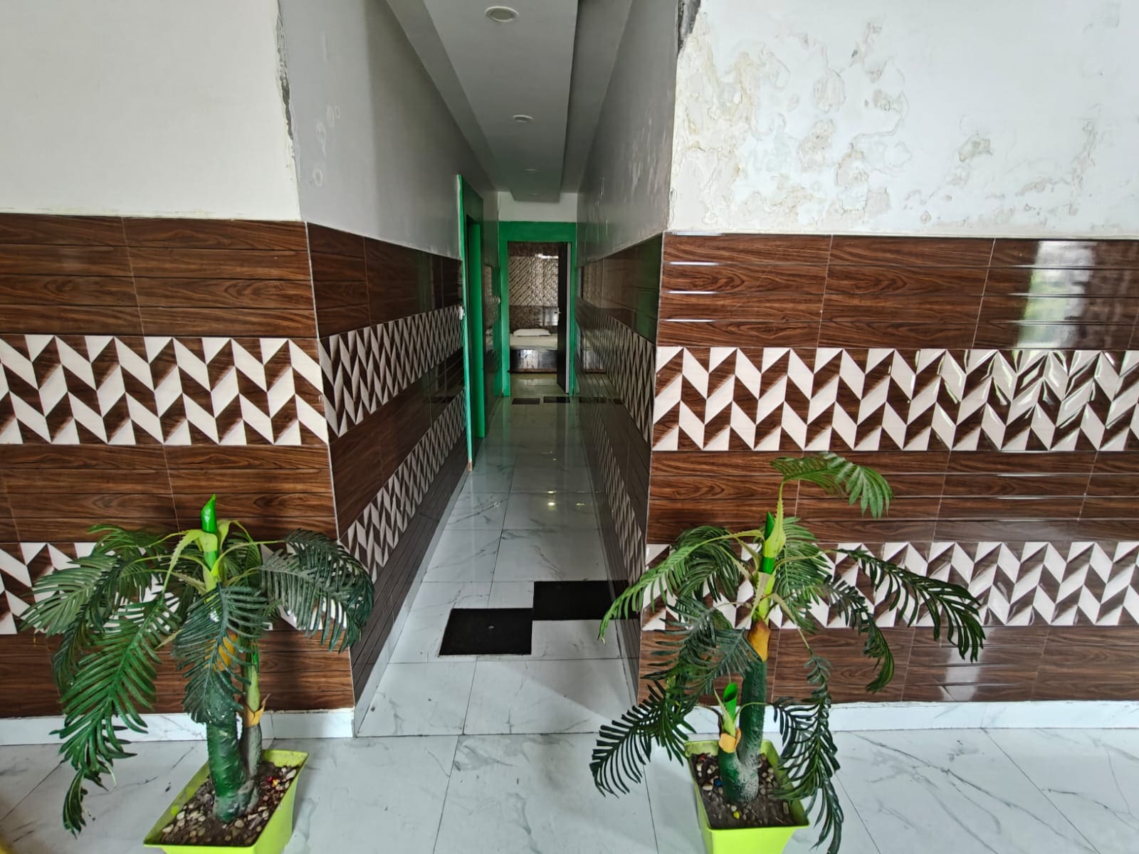 Nannu Guest House - Tap to explore photos