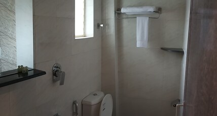 Hotel Aerostay Chennai Airport Room Type - Economy Quad Bunker Bed