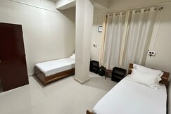 Seven Miles hotel
