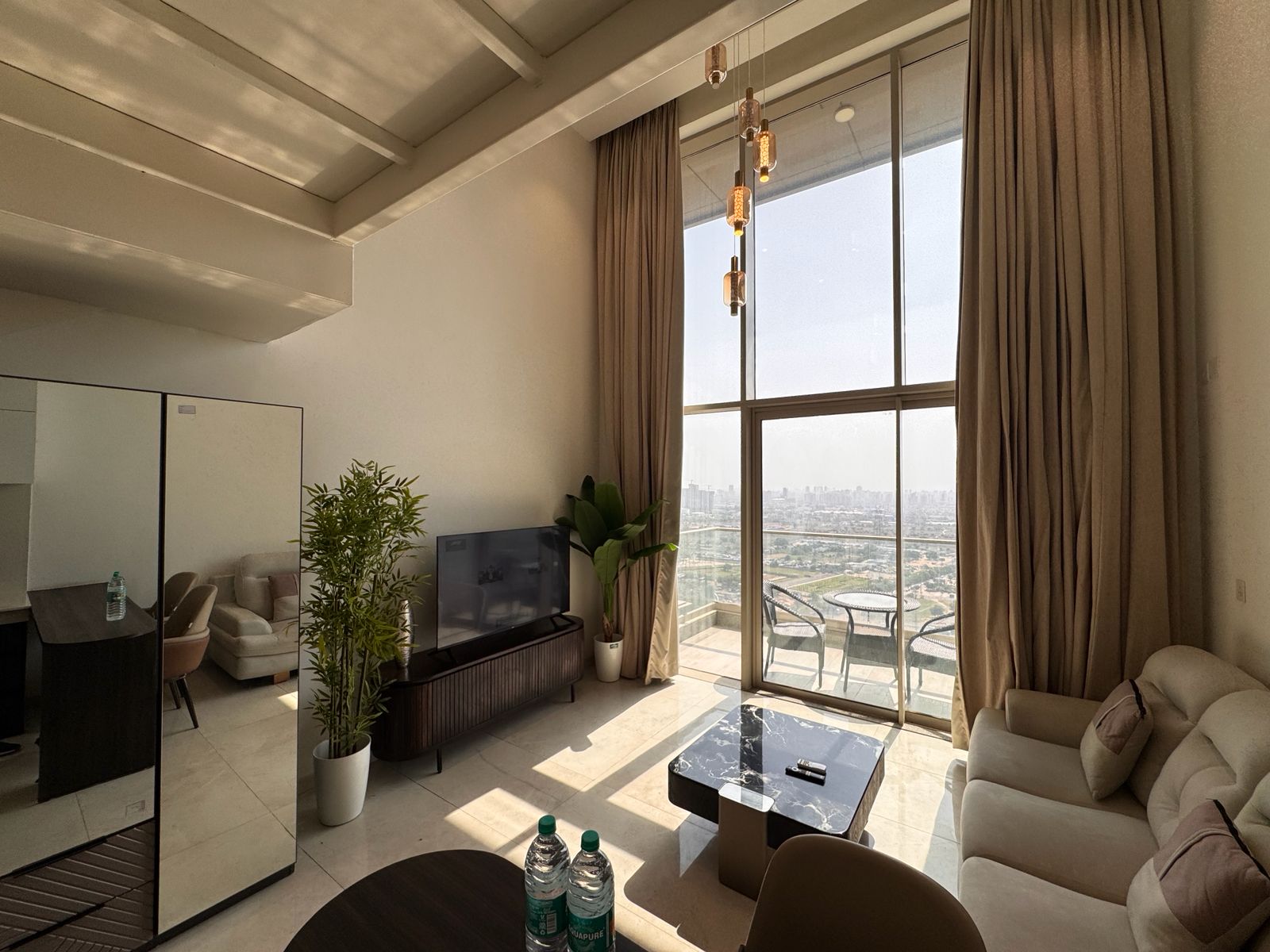 Loft Duplex spr road near airport & dwarka exp way - Tap to explore photos