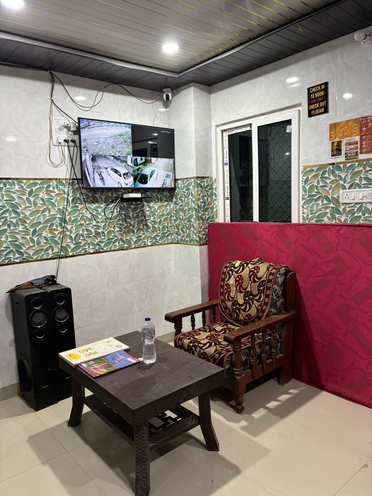 Sarita Homestay - Tap to explore photos