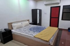 FabHotel Prakash & Sons