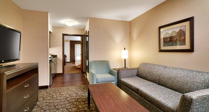 Holiday Inn Express Hotel & Suites Butte Room Type - 2 Queen Beds Suite Holiday Inn Express Hotel & Suites Butte Room Type - 2 Queen Beds Suite
