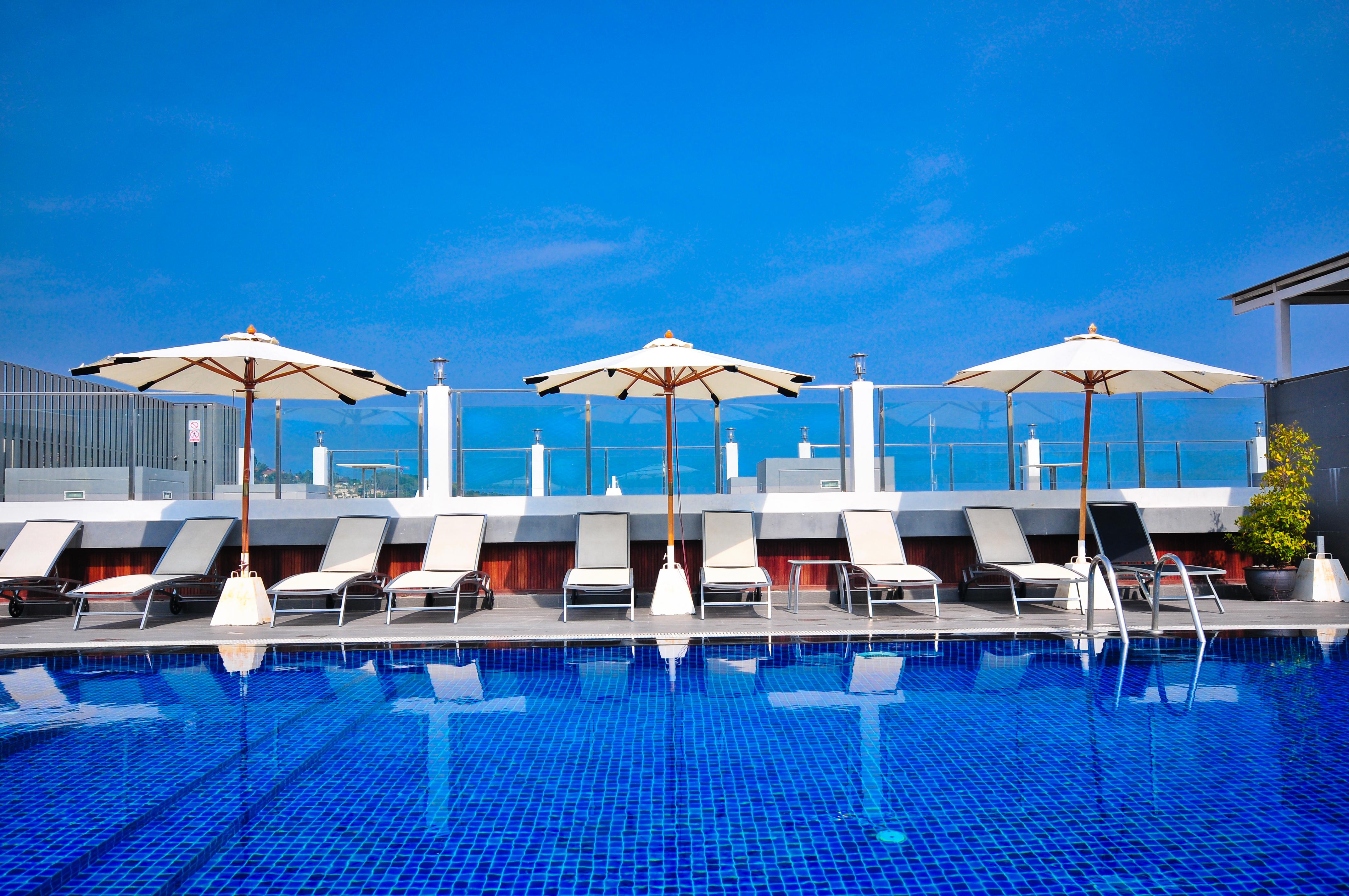 The ASHLEE Heights Patong Hotel & Suites - Tap to explore photos