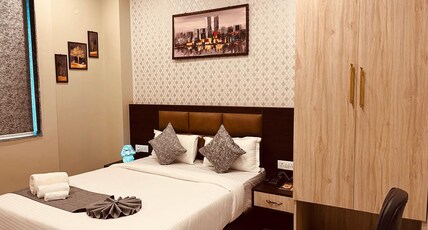The Carlton Palace Room Type - Deluxe Room