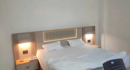 Hotel Rayna Inn Room Type - Deluxe Ac Room