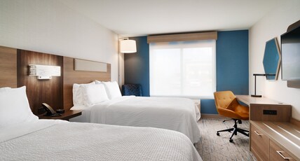 Holiday Inn Express Hotel & Suites Cheyenne Room Type - 2 Queen Standard Communications Mobility Accessible Tub Holiday Inn Express Hotel & Suites Cheyenne Room Type - 2 Queen Standard Communications Mobility Accessible Tub
