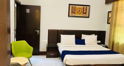 Hotel Aman Palace Room Type - Superior Room