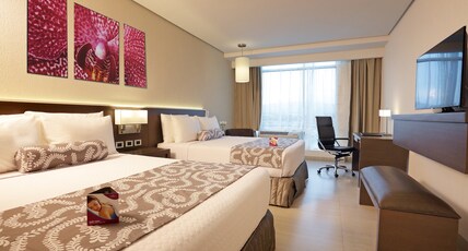Crowne Plaza PANAMA AIRPORT Room Type - 2 Queen Beds Mobil Access Transfer Shwr