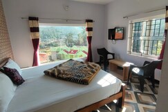 Rooms of Phoenix Stay Ooty Rooms In a Villa