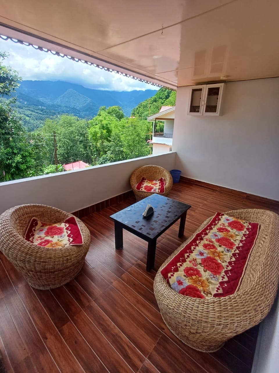Zambala Garden Resort Villa - Tap to explore photos