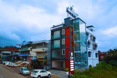 Lizz Imperial Palace