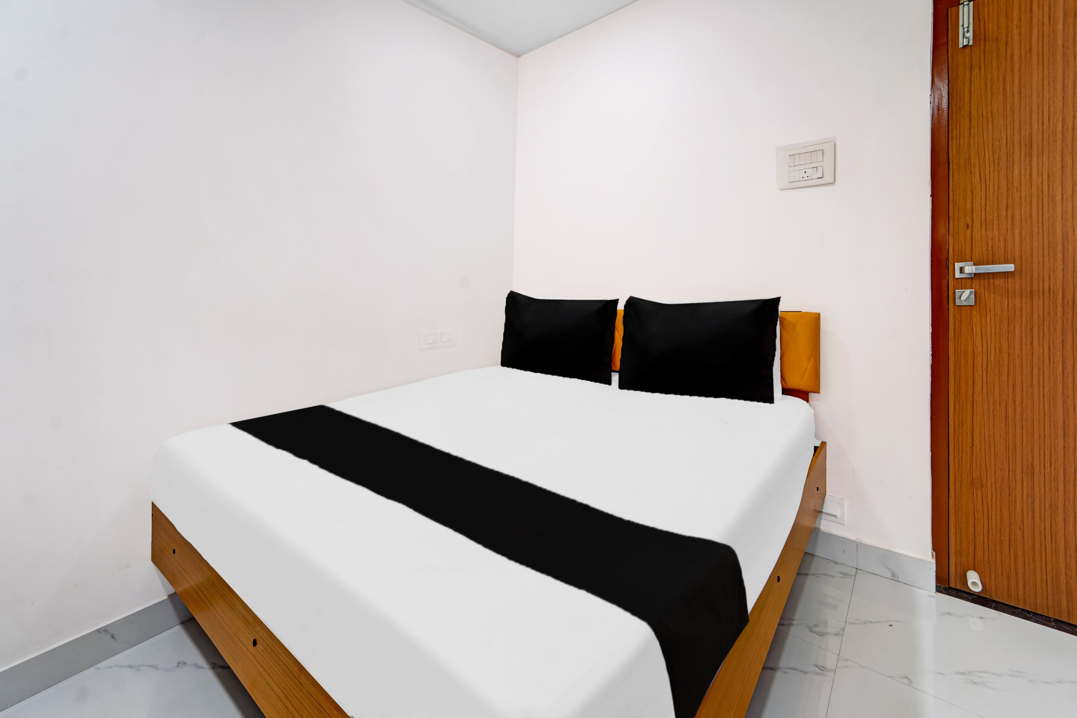 Hotel O Vasantham Residency - Tap to explore photos