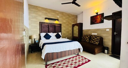New Orange Tree Classic Fall Resort Room Type - Deluxe Room (NO VIEW )
