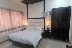 Hotel Sharda, Marine Lines