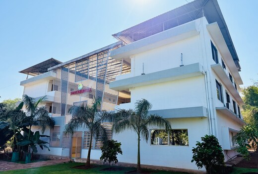 HOTEL ANAND VAN