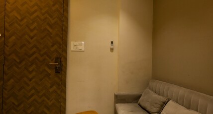 Vijay's Luxury Apartment Room Type - Super Deluxe Room With AC