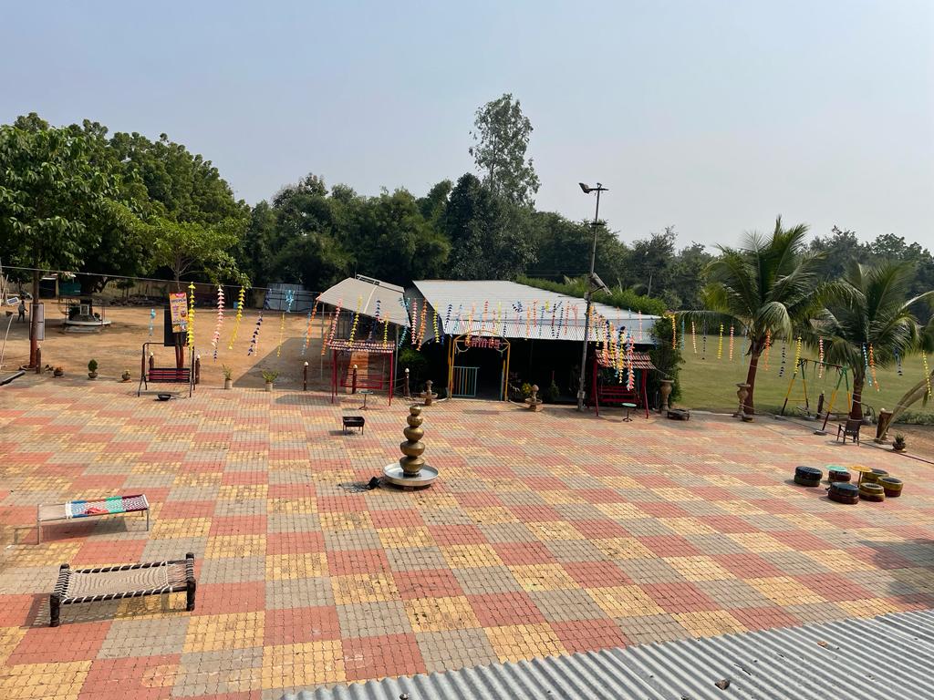 DHANLAKSHMI ORCHARD RESORT - Tap to explore photos