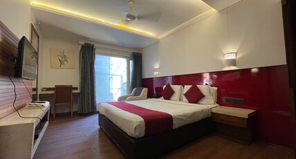 HOTEL SOLITAIRE VIJAY NAGAR BY LOTO PREMIER Room Type - Super Deluxe Room