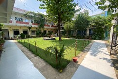 TRPOTELS SHREE RAM VILAS