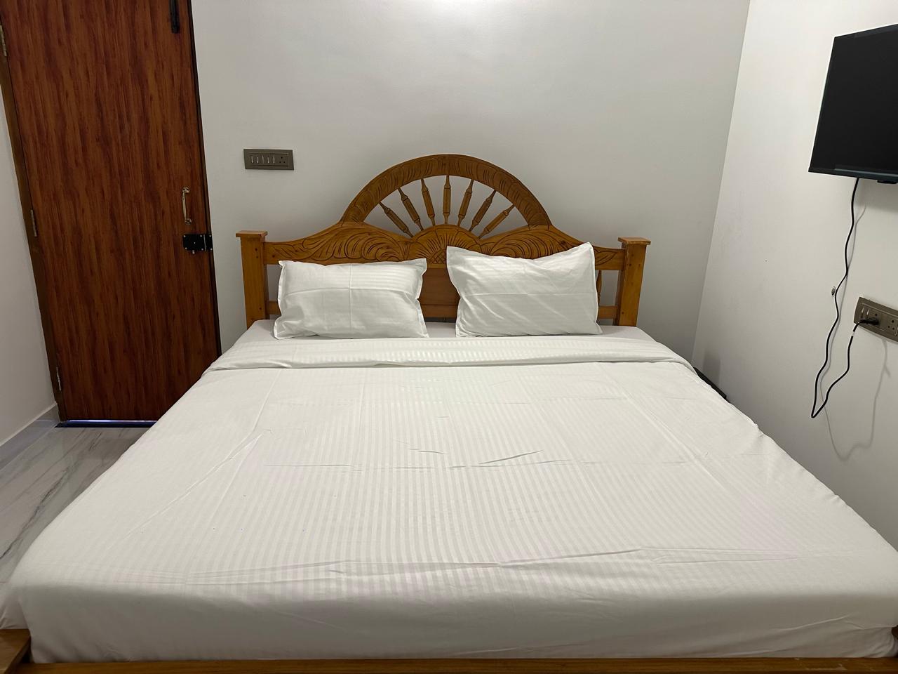 VELAN PLEASANT STAY 1 - Tap to explore photos