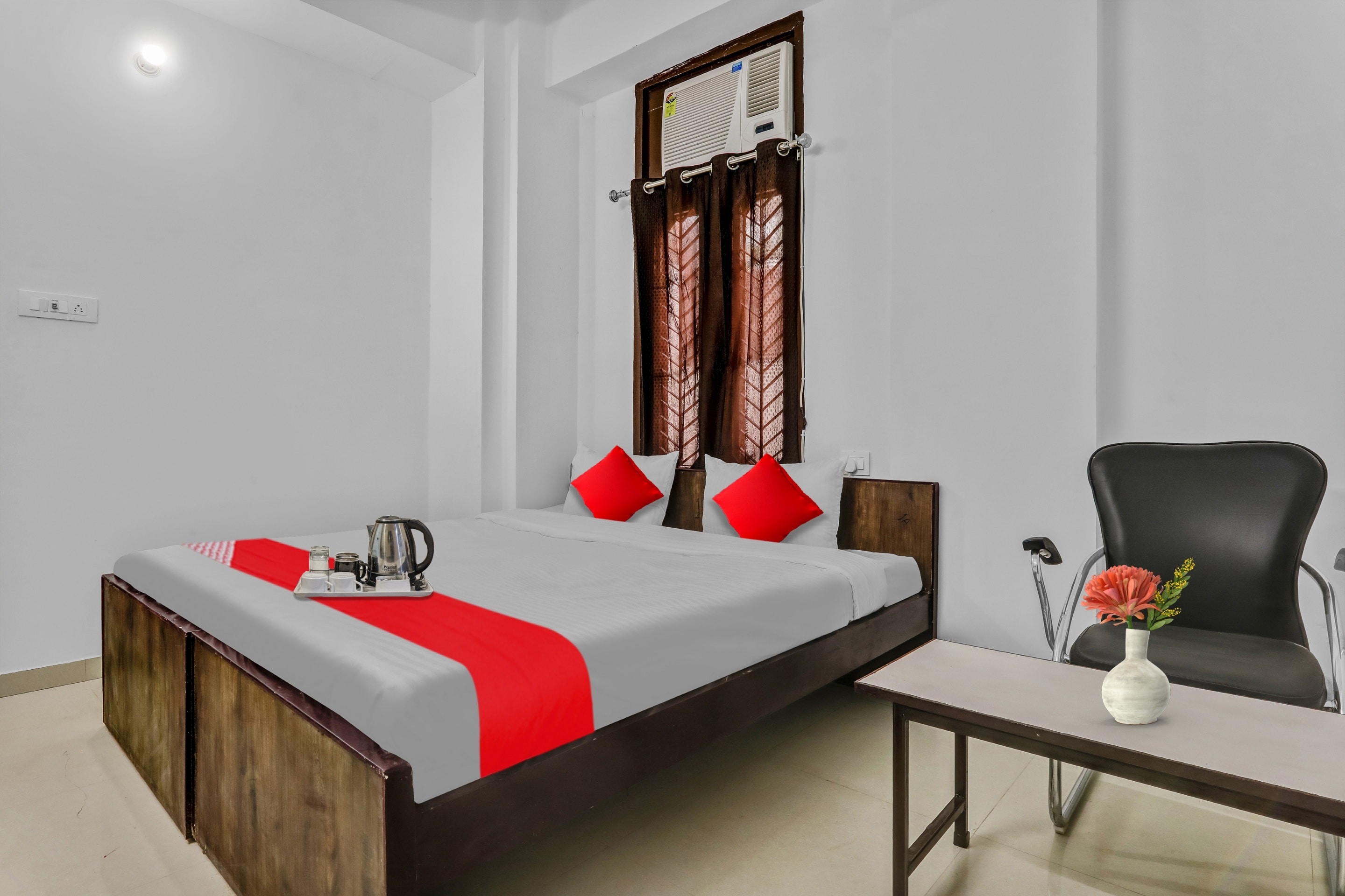 Hotel O Star Stay Guest house opposite Kendriya Bhawan - Tap to explore photos