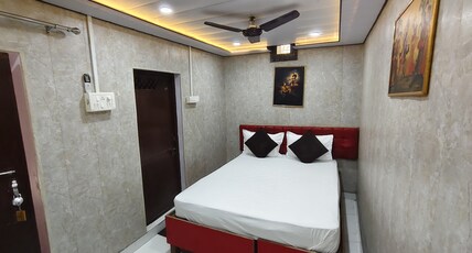 Radha Krishna Home PG Room Type - Queen  Ac Room