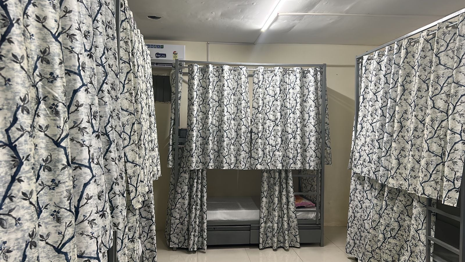 Guru Ji Sweet Home Dormitory - Tap to explore photos