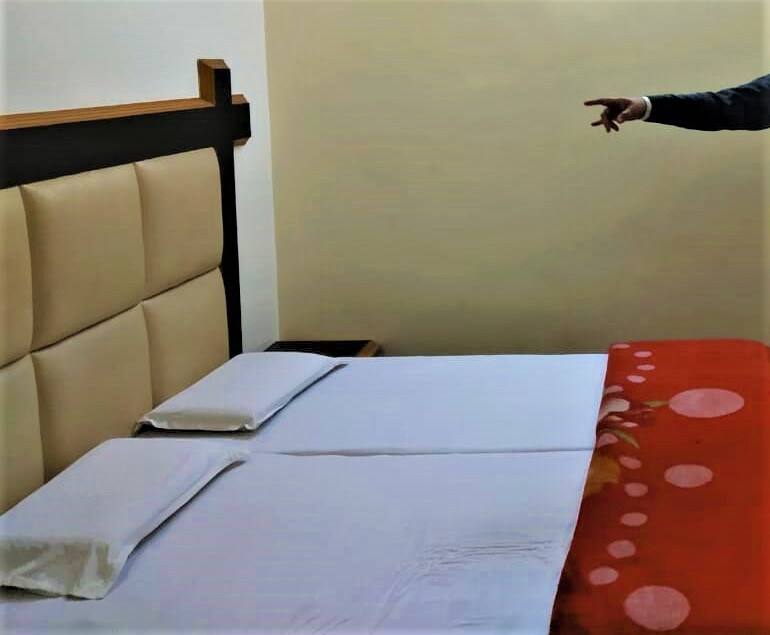 Hotel Banwari Palace - Tap to explore photos