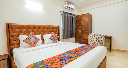 FabHotel The Pearl Boutique - Electronic City Room Type - Deluxe Room FabHotel The Pearl Boutique - Electronic City Room Type - Deluxe Room