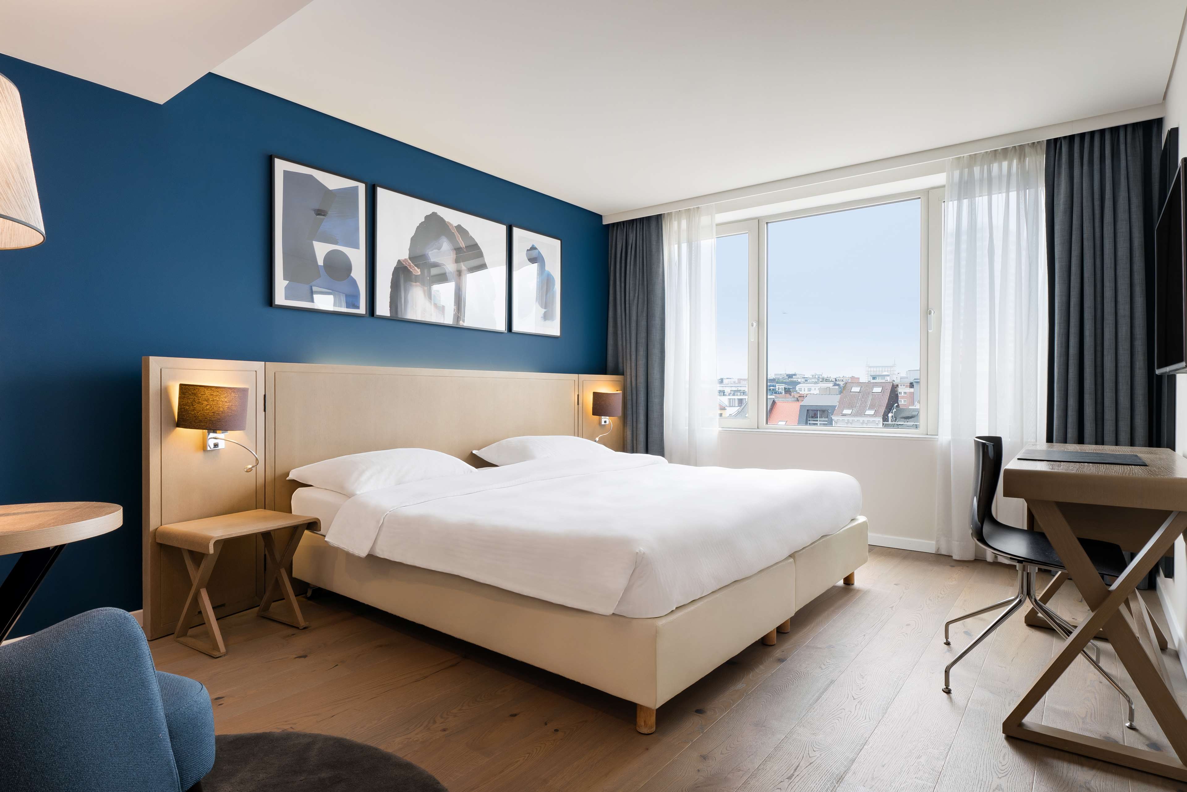 Park Inn by Radisson Antwerpen - Tap to explore photos