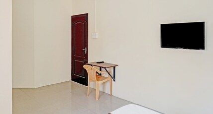 Collection O Orchid Residency Medavakkam Room Type - Deluxe