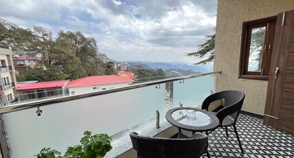 Hotel Emparo A Gilded Haven Room Type - Queen Studio- Valley View