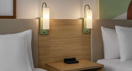 Spark by Hilton Denver International Airport Room Type - 2 QUEEN BED WITH SOFABED