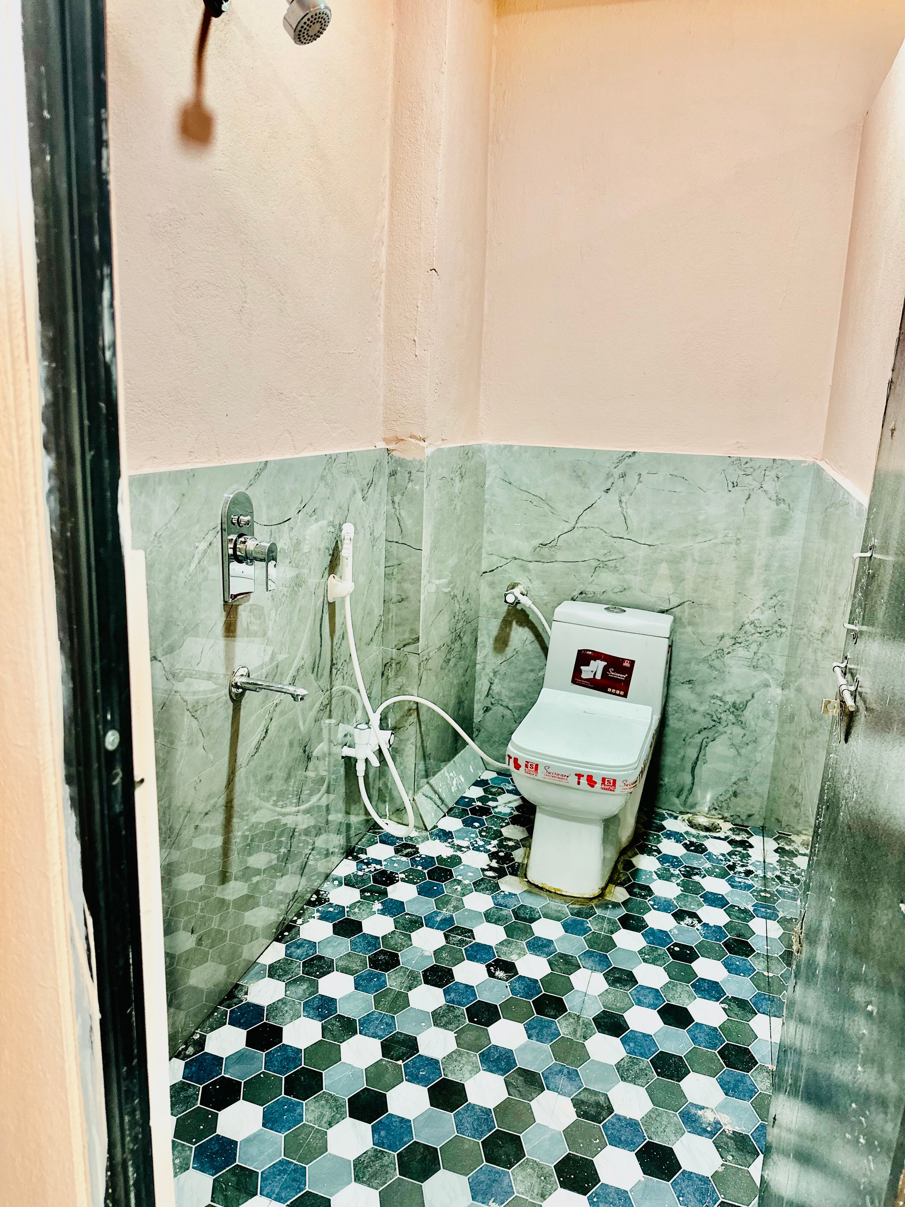 Hotel avigat Kabir - Tap to explore photos