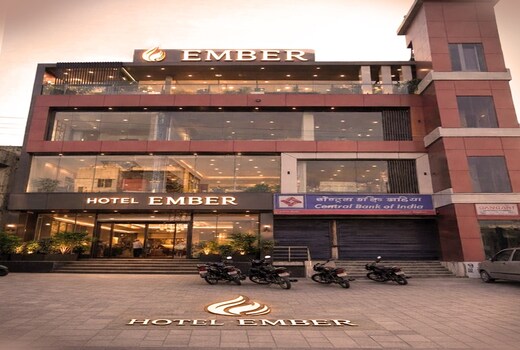 Hotel Ember