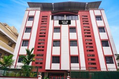 Super Hotel O Jadhav Nagar Near Sinhgad College