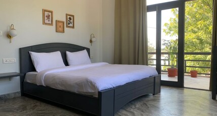 Dakghar 606 Room Type - Deluxe