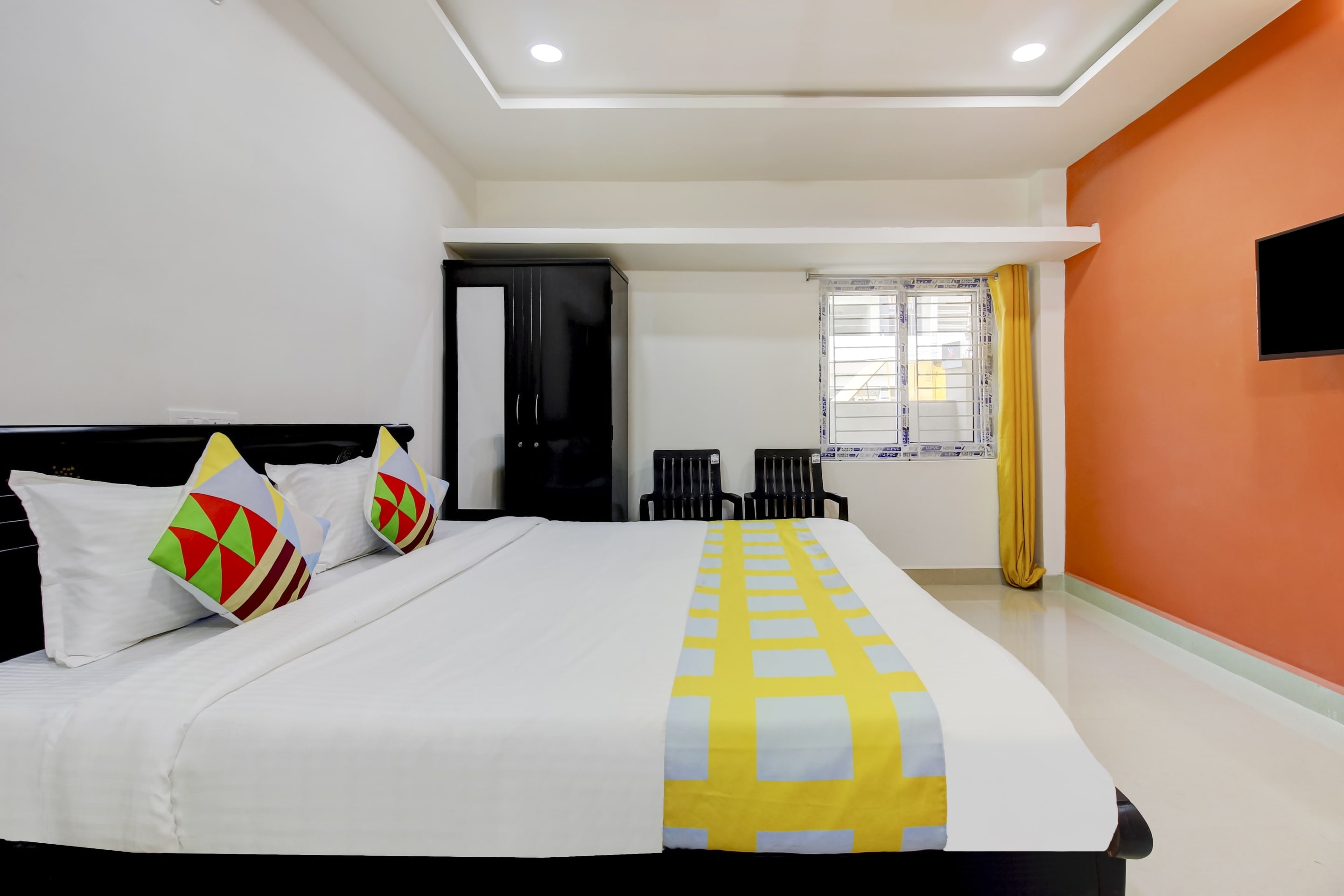 Hotel O R D CONVENTION & LUXURY ROOMS - Tap to explore photos