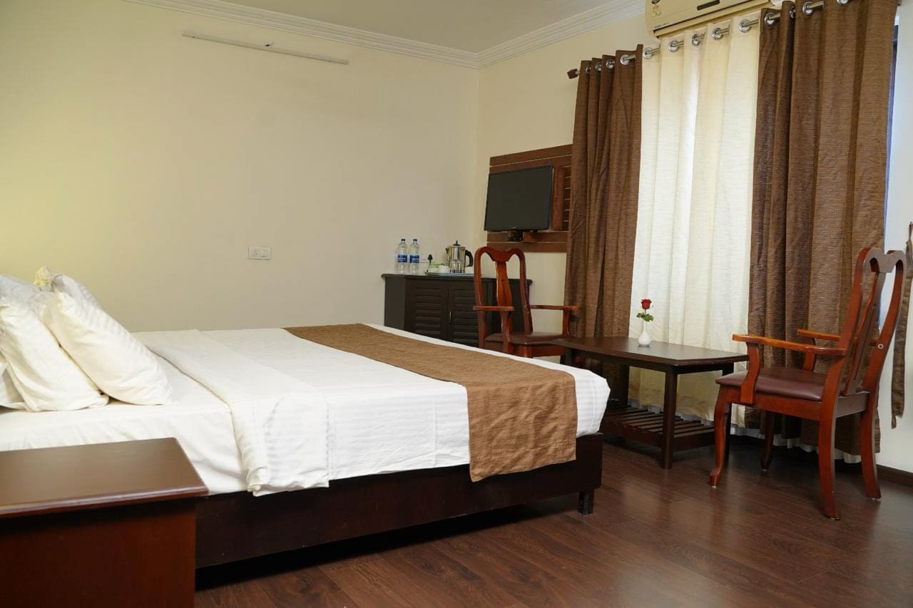 Malanadu Tourist Home - Tap to explore photos